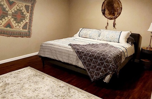 Lakewood House | Spacious 5 BR Oasis: Chef's Kitchen, Office, Bar, BBQ patio area & More