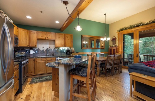 Keystone House | Spacious and Bright Keystone Townhome