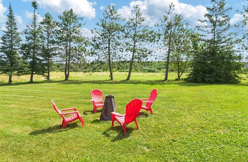 Brewer House | Spacious Colonial Large Groups Fire Pit