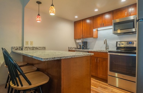 Copper Mountain Village Condo | Spacious Condo, Short Walk to Lifts. SH301