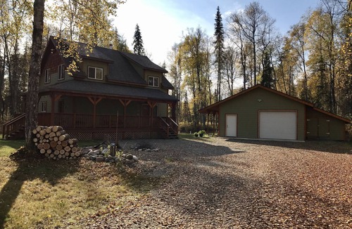 Talkeetna House | Spacious convenient home in Talkeetna *New Sauna*
