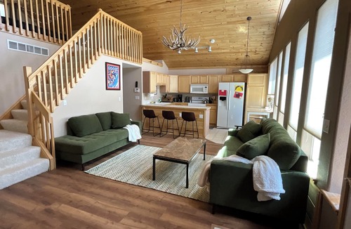 Warm Springs Cabin | Spacious & Cozy Mountain House in Fairplay