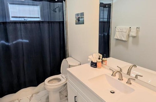 Downtown Anchorage Apartment | Spacious Downtown 2-bdrm Apartment