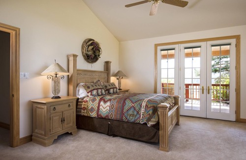 Hillside House | Spacious Home-Mountain & Valley Views - Dark Sky
