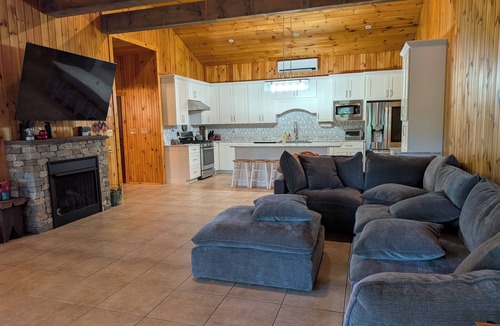 Kennebec House | Spacious Home on Salmon Lake