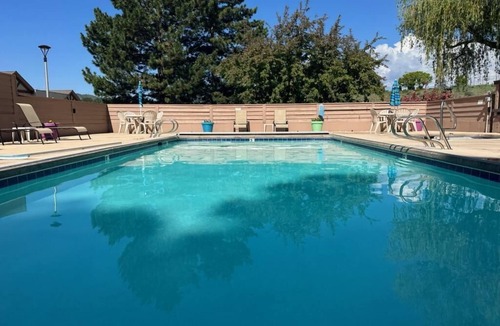 Durango Condo | Spacious In-Town Condo | Pool | Hot Tub