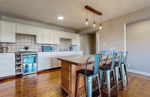 Spicewood House | Spacious lakefront hideaway with decks, grill, billiards, tennis & pool