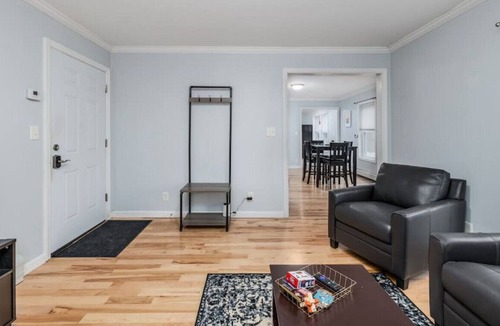 Bangor Apartment | Spacious & Renovated 2 BD | Near Downtown Bangor