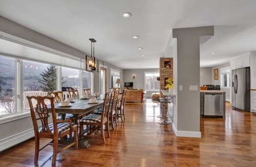 Stowe Hollow House | Spacious Stowe Home on 7 Acres with Mountain Views