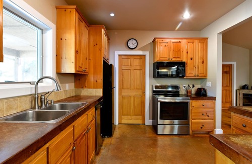 Johnson City House | Spacious, well-appointed home with magnificent hill county vista