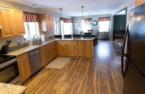 Bartlett House | Spacious White Mountain Home: hike, shop, visit Storyland,& other MWV favorites