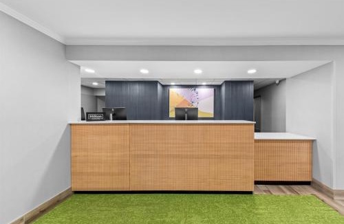 Florence Hotel | Spark by Hilton Cincinnati Airport South
