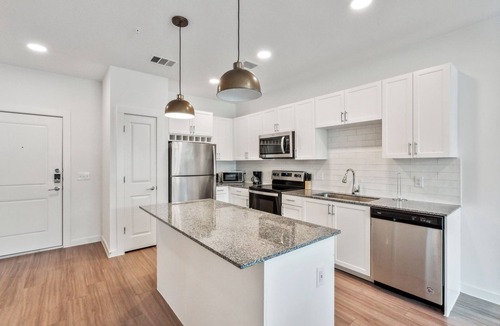 Austin Apartment | Spectra Parks 7310, Stunning Austin Oasis