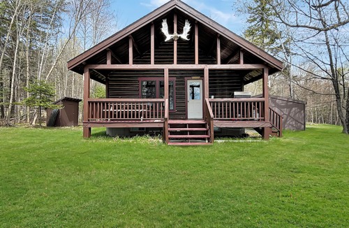 Rockwood Cabin | Spinney (Tomhegan Direct Lake Access)