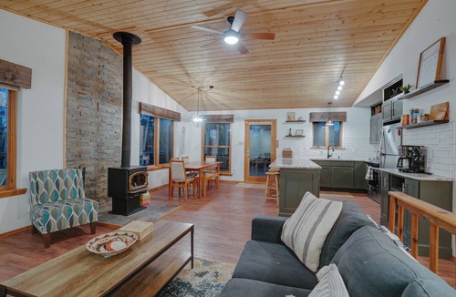 Angel Fire Cabin | Spring-Break, Family Mountain Cabin! Near Angel Fire Ski Resort, Pet Friendly