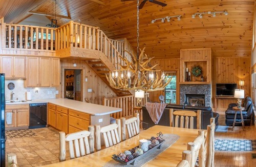 Wolf Laurel House | Spring Brook Mountain Retreat + Hot Tub +Sauna+ Fire Pit