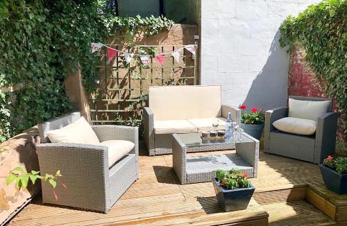 Parkgate House | Spring Cottage