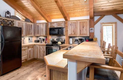 Blue River House | Spring Haven Home: Gorgeous, Dog Friendly