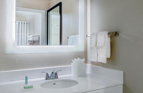 Peabody Hotel | SpringHill Suites Boston Peabody