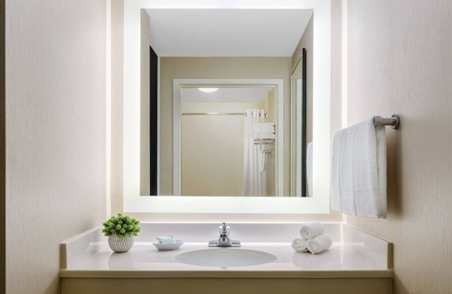 Manchester Hotel | SpringHill Suites by Marriott Manchester-Boston Regional Airport