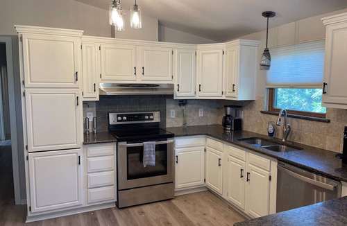 Lyons House | Steps from downtown Lyons and within 30 minutes from Estes Park or Allenspark.