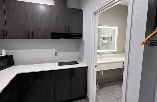 Humble Hotel | Studio 6 – Humble, Tx