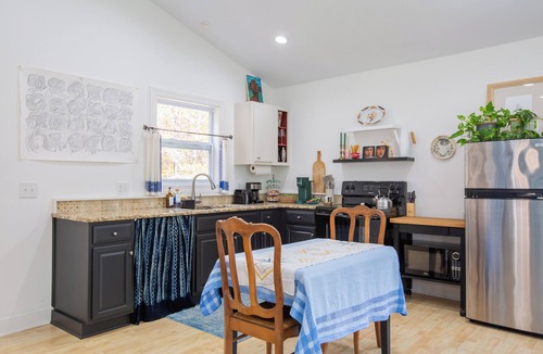 Saxapahaw Apartment | Studio Apt on HRT hosted by Longview Stays