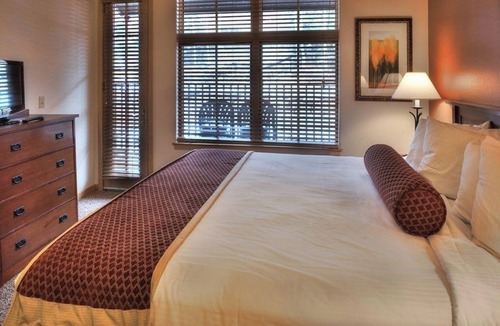Four O'Clock Resort | Studio Grand Timbet Lodge Resort, Ski/In/out, Pool
