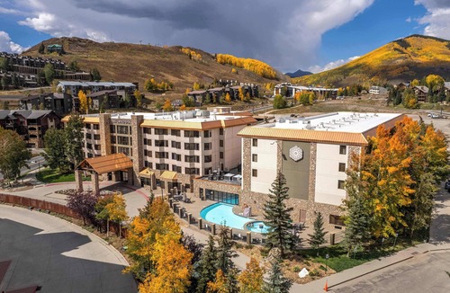 Mount Crested Butte Condo | Studio w Hot Tub & Pool, Steps to Slopes