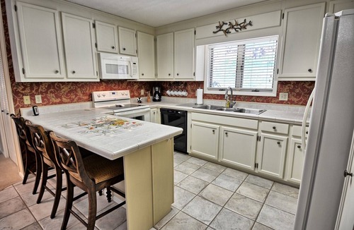 Seven Devils Ski Chalet | Stunning 3BR chalet in Seven Devils, NC, featuring mountain views and a hot tub.
