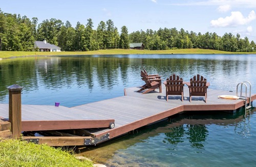 Vein Mountain Cabin | Stunning Log Cabin with Panoramic Mountain Views