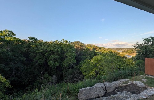 Point Venture House | Stunning North Lake Travis Getaway!