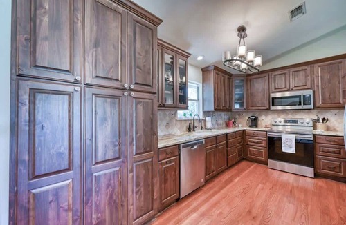 Blanco House | Stunninghome on The Blanco River