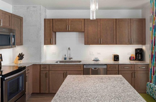 Civic District Apartment | Stylish Austin Studio Near Downtown, Rainey Street & Live Music Scene