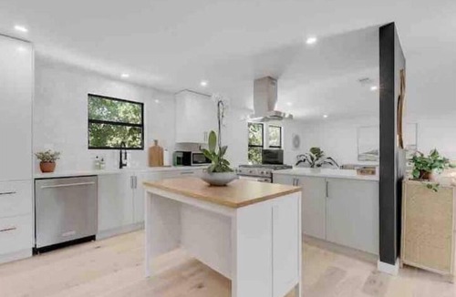 Austin House | Stylish home 15 minutes from S Congress and ACL