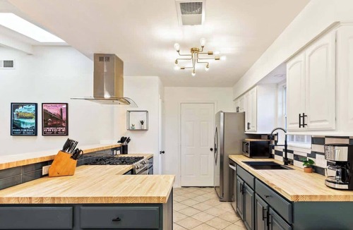 East Congress House | Stylish SoCo Group Retreat-Pets!