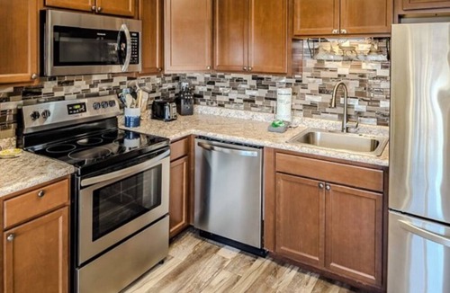Sugar Mountain Apartment | Sugar Ski in/out 1BR 1BA views/pool/sauna/hot tub