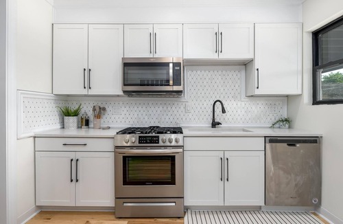 Old North Columbus House | Suite 23 - Spacious and Stylish in the Old North