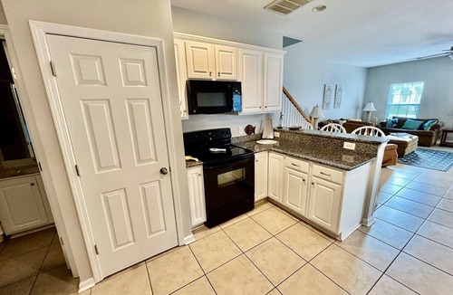 Surfside Beach House | Summer's Den 5 Bedroom Home by RedAwning