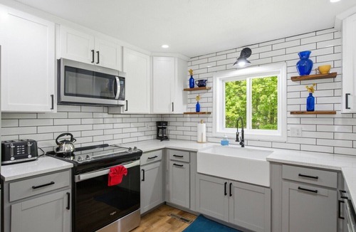 Sunapee House | Sunapee Retreat | Fire Pit + Yard| Close to Lake