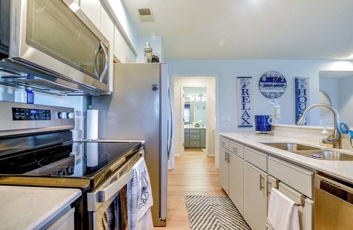 Sea Trail Condo | Sunset Beach Condo: Ideal Golfing Getaway!
