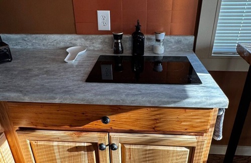 Hillsboro House | Sunset Cabin-Adults Only Hot Tub Getaway