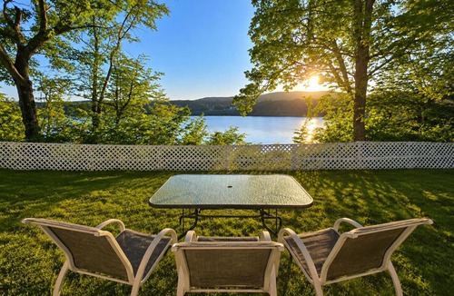 West Lebanon Hotel | Sunset Motor Inn