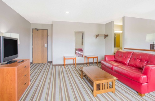 Abingdon Hotel | Super 8 by Wyndham Abingdon VA