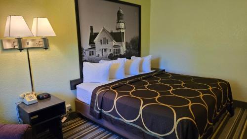 Augusta Hotel | Super 8 by Wyndham Augusta