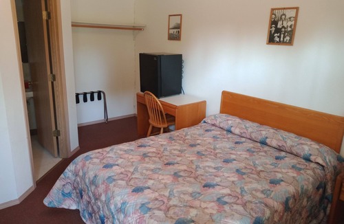 Kasilof Hotel | Superb 1-bedroom hotel in charming Kasilof perfect for getaway
