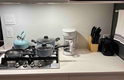 West Campus Apartment | Superb location steps to DT and UT