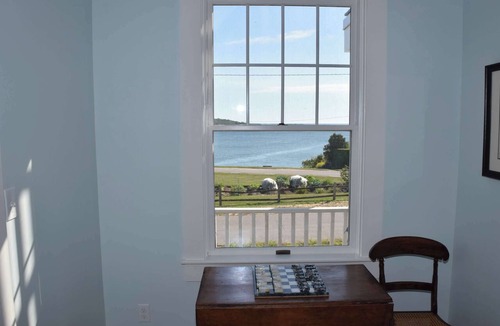 Willard Cottage | Sweeping Ocean Views in Cape Elizabeth Maine