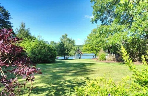 Blowing Rock Cottage | Sweet Meadow Cottage, SweetGrass, Lake View, Blowi