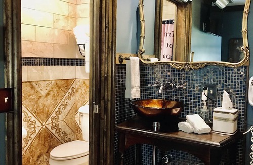 Over-the-Rhine Hotel | Symphony Hotel & Restaurant